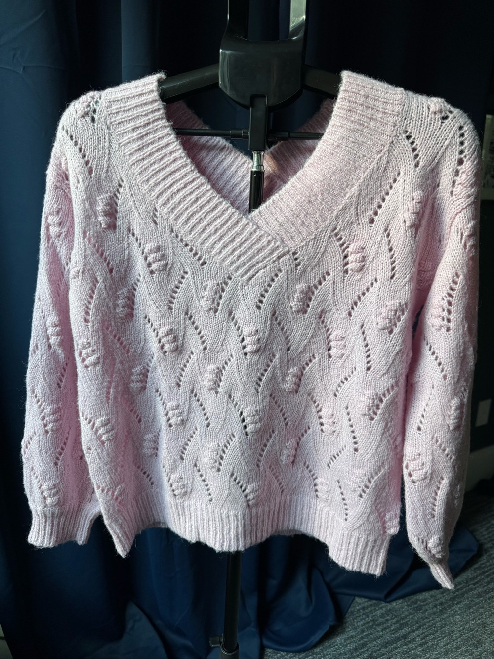 Heartloom Pale Pink Wool Blend Women's V-Neck Sweater Size Medium